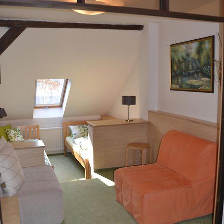 Pension U Akatu Прага Экстерьер фото