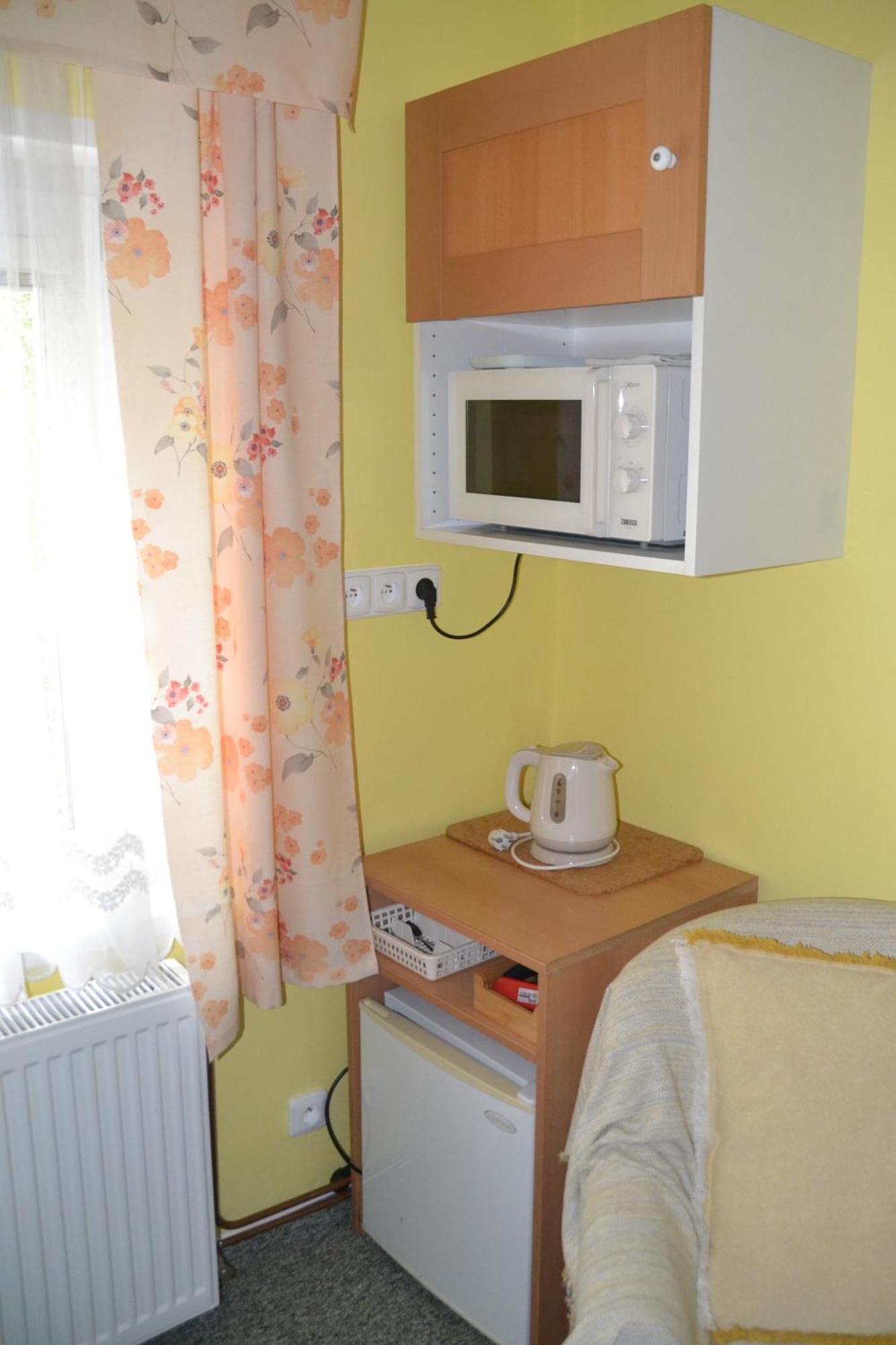 Pension U Akatu Прага Экстерьер фото